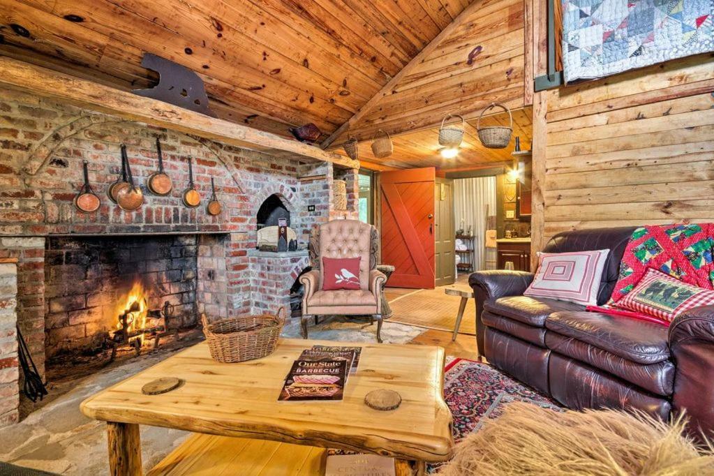 Ginny'S Cabin Spruce Pine Экстерьер фото